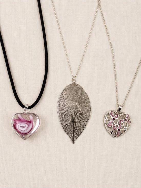 LBVYR Jewelry - 3 Necklace Lot Heart Pendant Leaf Pendant Pink Rhinestone Glass Heart